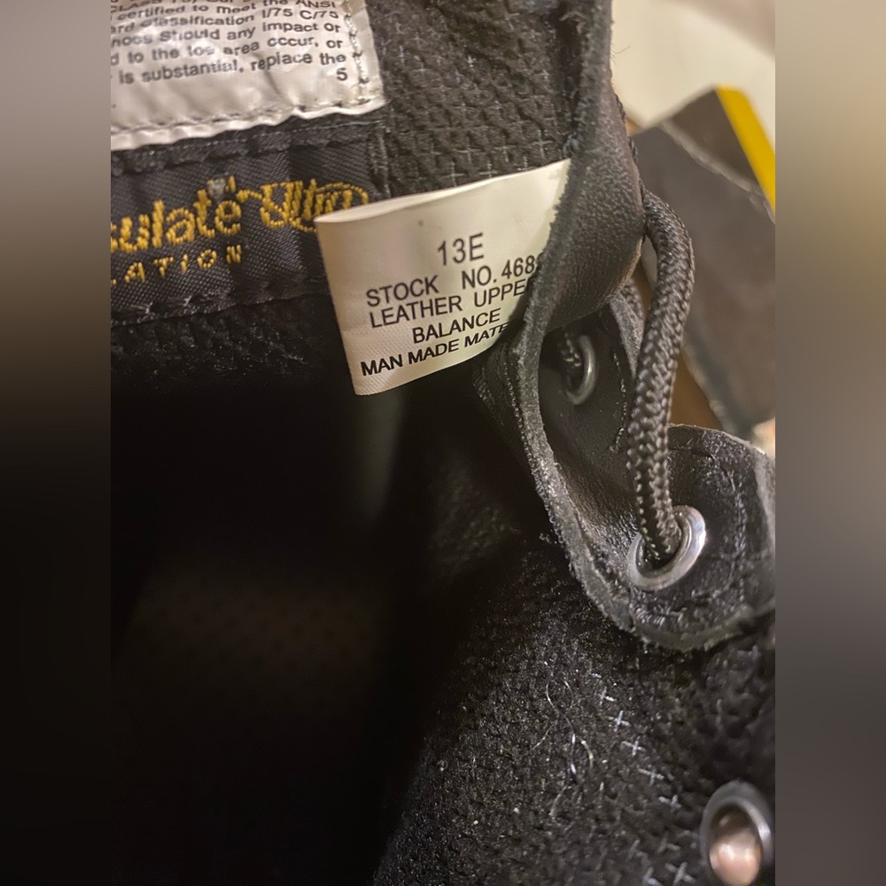 LEHIGH Safety Shoes 6" Insulated Men’s 13 W work boot - Picture 9 of 12